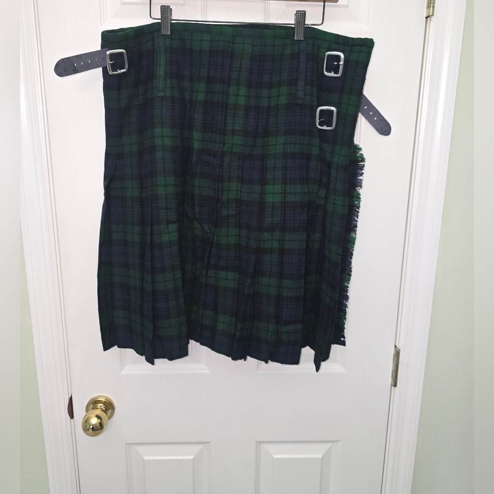 ClassicTartan Kilt with Buckle Accents NWT Unisex